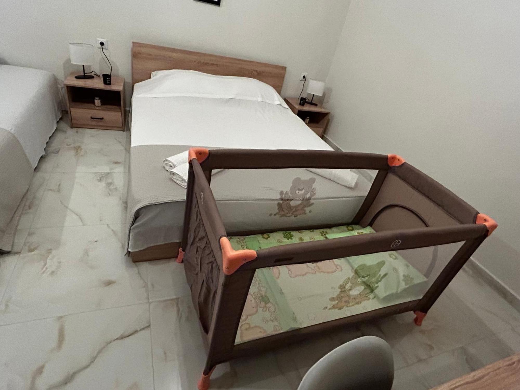 Aristotelis Apartments Неа Карвали Екстериор снимка